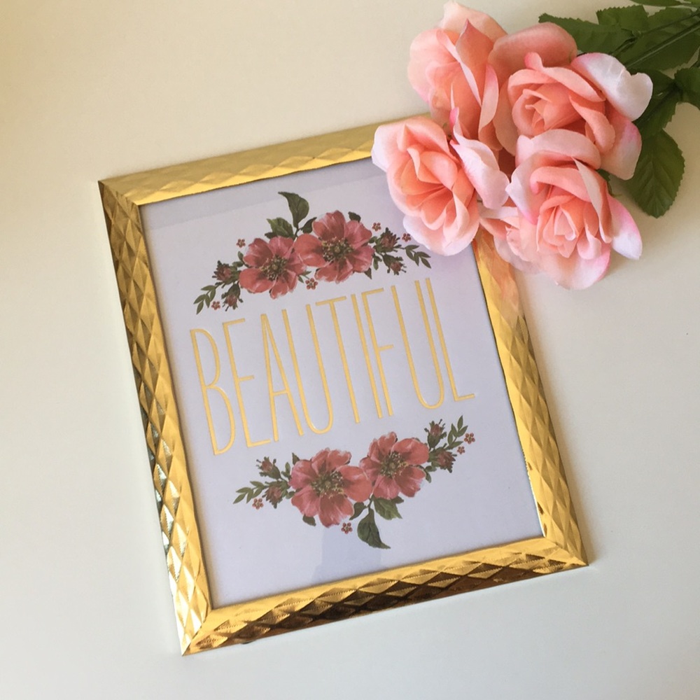 BEAUTIFUL Gold Picture Frame Home Decor - 8 x 10